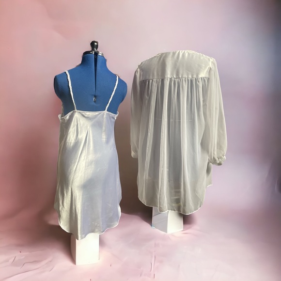 bridal lingerie set, slip and robe. Dentelle design - Picture 4 of 7